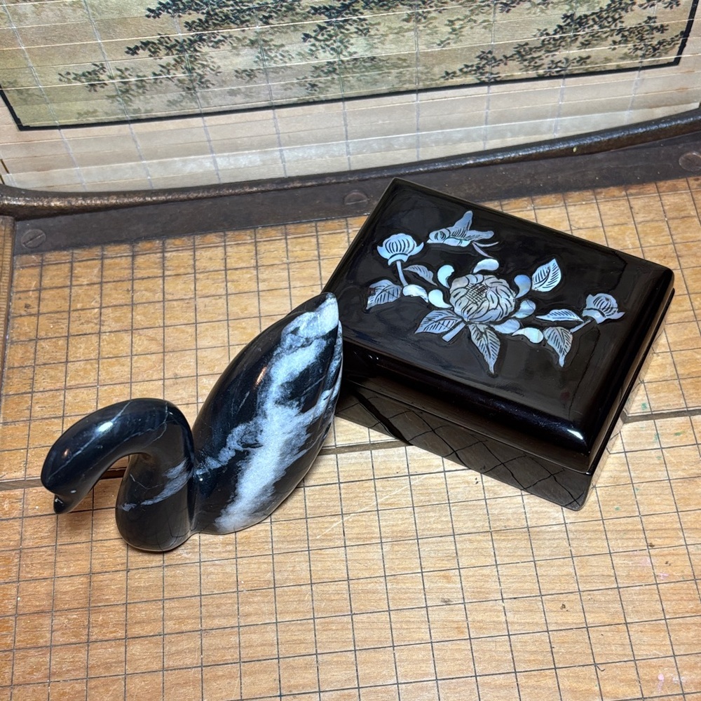 Black Lacquer Box Mother of Pearl Inlay Flower Bird Top and Carved Stone Swan